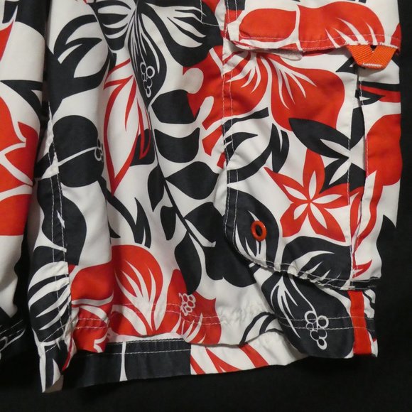 OLD NAVY | medium | Floral Swim Shorts | Mesh Lined | 100% Polyester | Like New - Picture 9 of 16